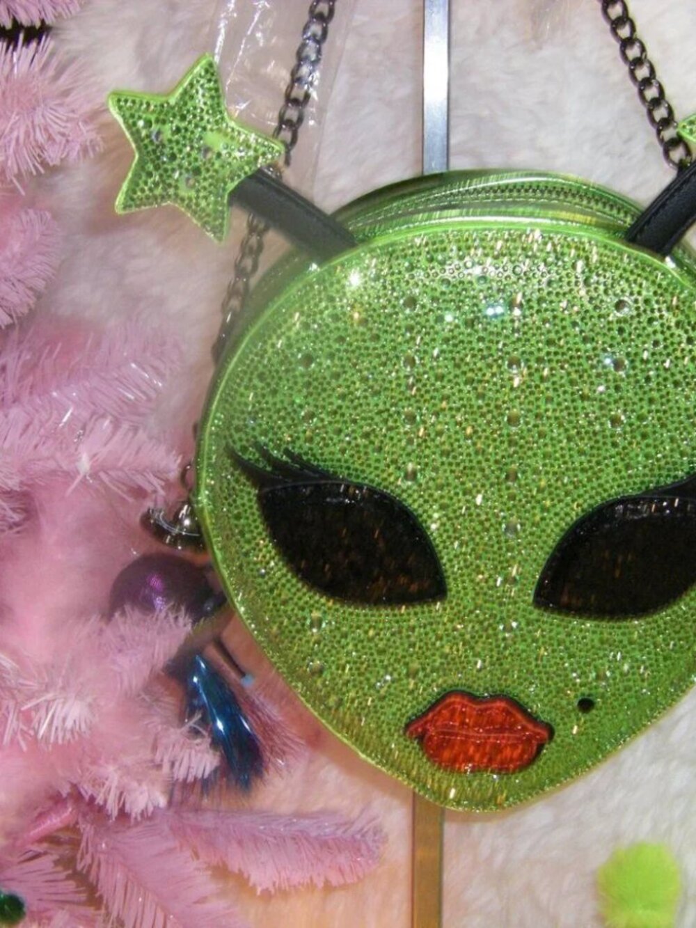 Betsey Johnson Exclusive Kitsch Lightup Out Of Your Orbit Bag Green Alien NWT - Picture 16 of 16